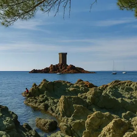 Bleu Azur Cap Esterel, Superbe 2 Pieces Vue Cap Esterel Trame Large * Saint-Raphael (Var)