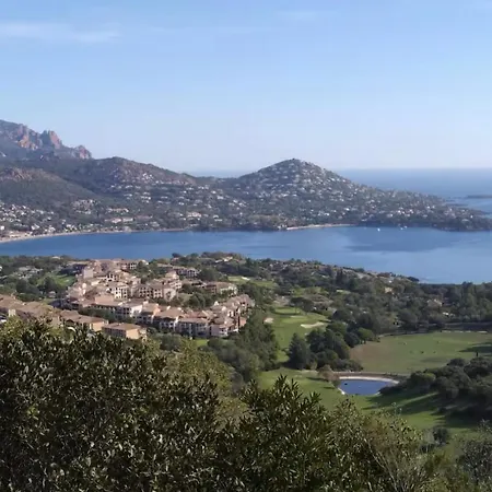 Apartment Bleu Azur Cap Esterel, Superbe 2 Pieces Vue Cap Esterel Trame Large Saint-Raphael (Var)